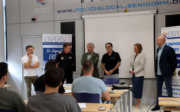 La Policía Local amplía su formación con un curso de inspección con perros en locales nocturnos